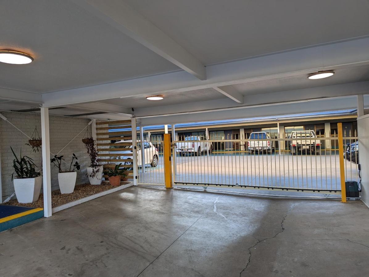 Y Motels Rockhampton Exterior photo