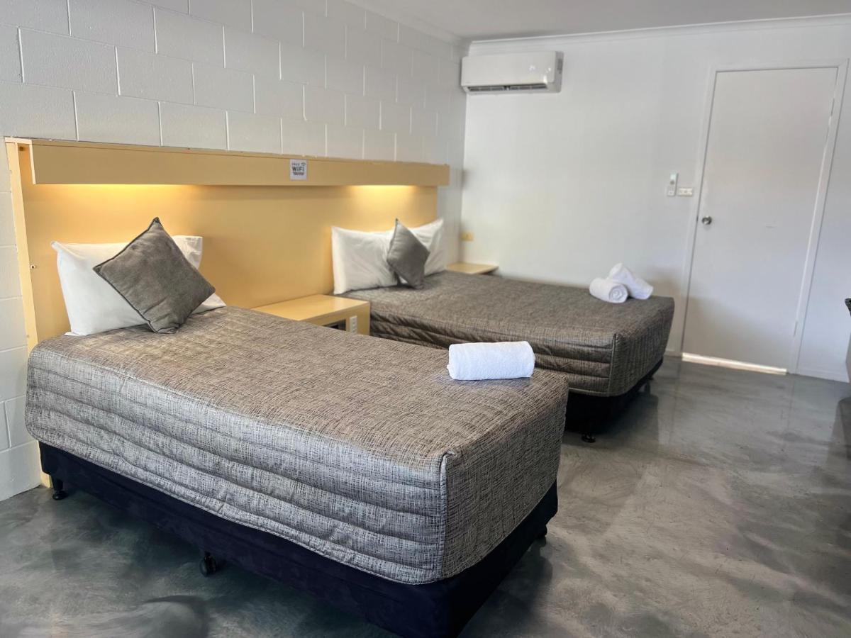 Y Motels Rockhampton Exterior photo